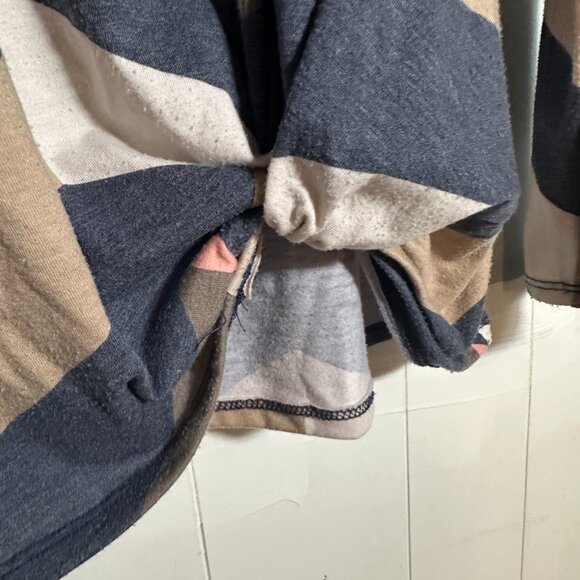 Egs Tunic Style Navy Pink Chevron Long Sleeve Twist Hem Top Size Large. - Picture 5 of 8